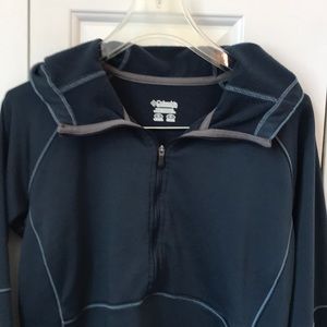 Women's Columbia 1/2 zip hoodie